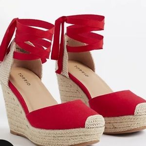 CANVAS ESPADRILLE PLATFORM WEDGE